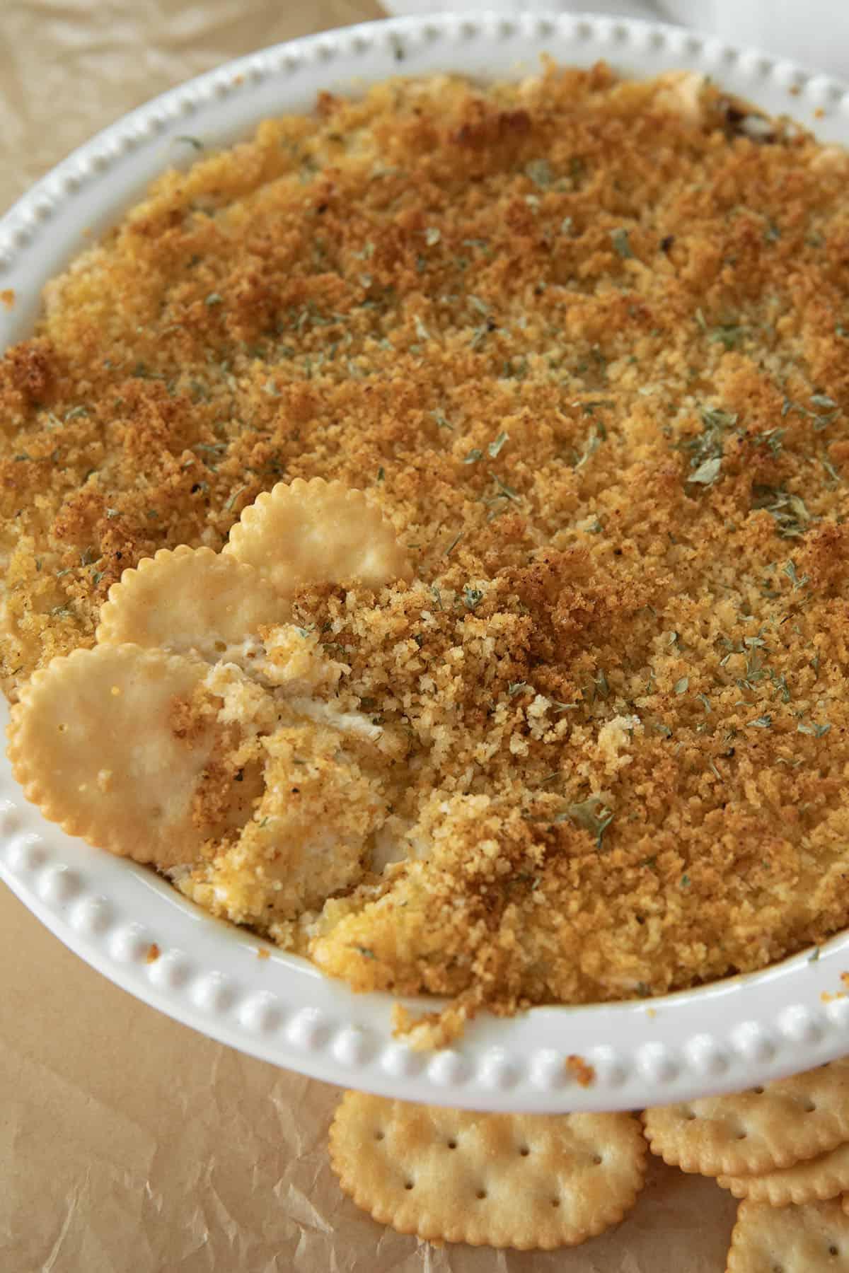 Dip di jalapeño popper con cracker