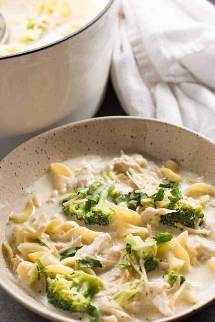 Zuppa Facile di Pollo Alfredo con Broccoli