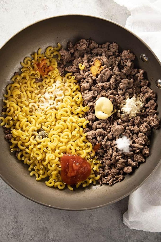Come preparare l'Hamburger Helper casalingo, istruzioni passo passo