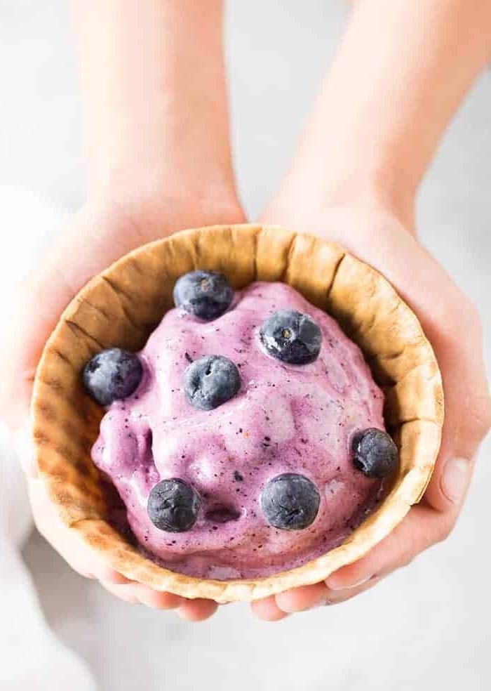 gelato ai mirtilli sano, ricetta senza latte