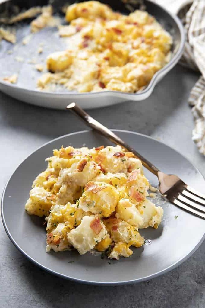 Patate al ranch nel piatto