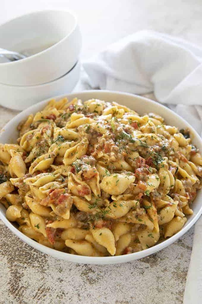 instant pot recipe for creamy italian mac and cheese in a bowl