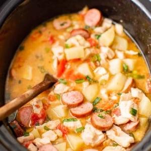 Pollo Cajun in Cottura Lenta 5 pollo cajun con salsiccia in slow cooker