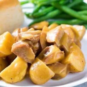 Stufato di Salsicce e Patate 5 Salsiccia e Patate in Slow Cooker