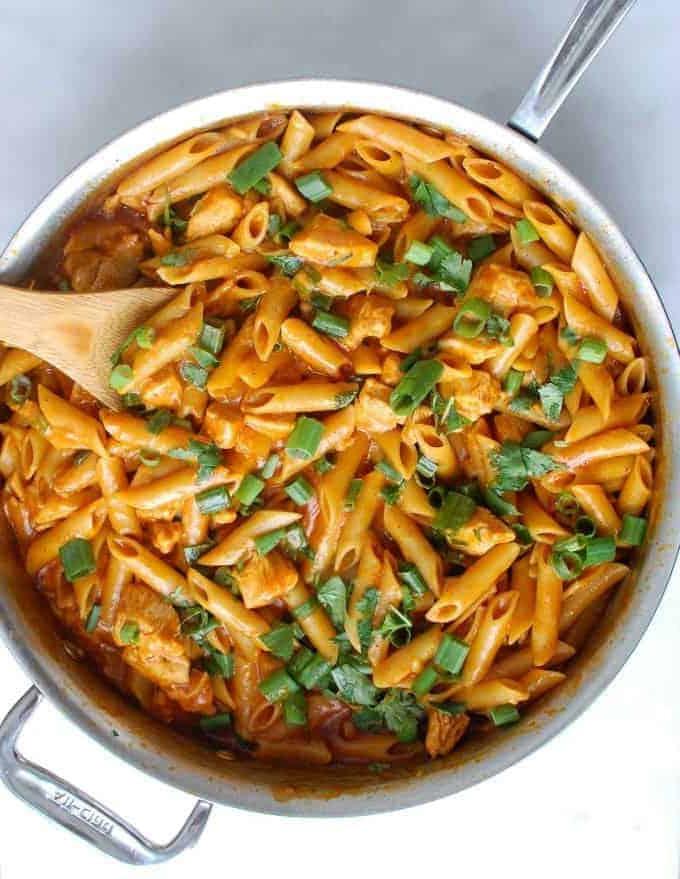 Pasta di enchilada di pollo in una sola pentola