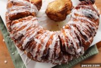 Gooey Cinnamon Pull-Apart Monkey Bread
