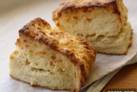 Fluffy Cheesy Cream Biscuits