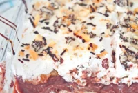 Sandwich Cookie No-Bake Chocolate Lasagna