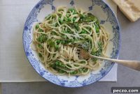 Pea and Lettuce Pasta