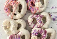 Sweet and Salty Chocolate Pretzel Delights