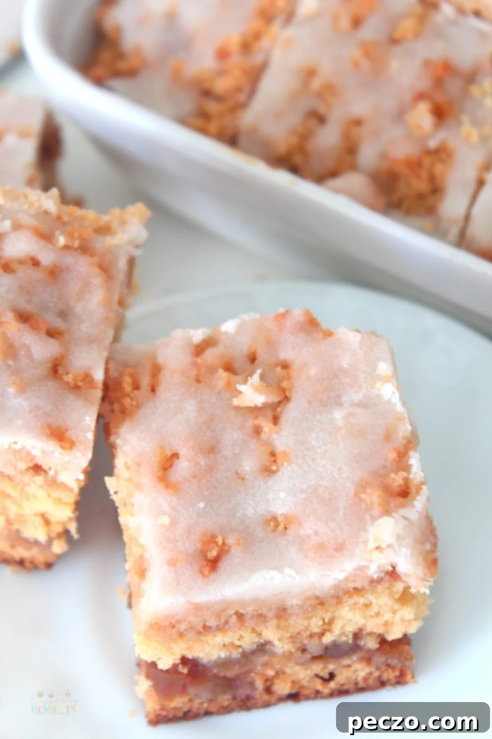 Easy Apple Coffee Cake Recipe with Crumb Topping