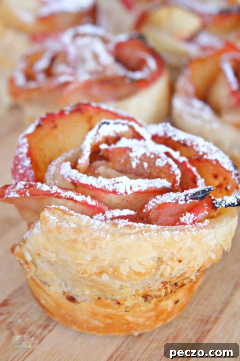 Apple roses puff pastry - ready to eat