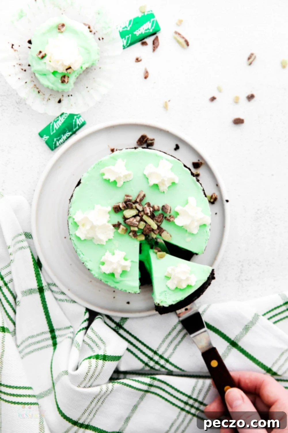 Mini no-bake mint cheesecakes ready to serve