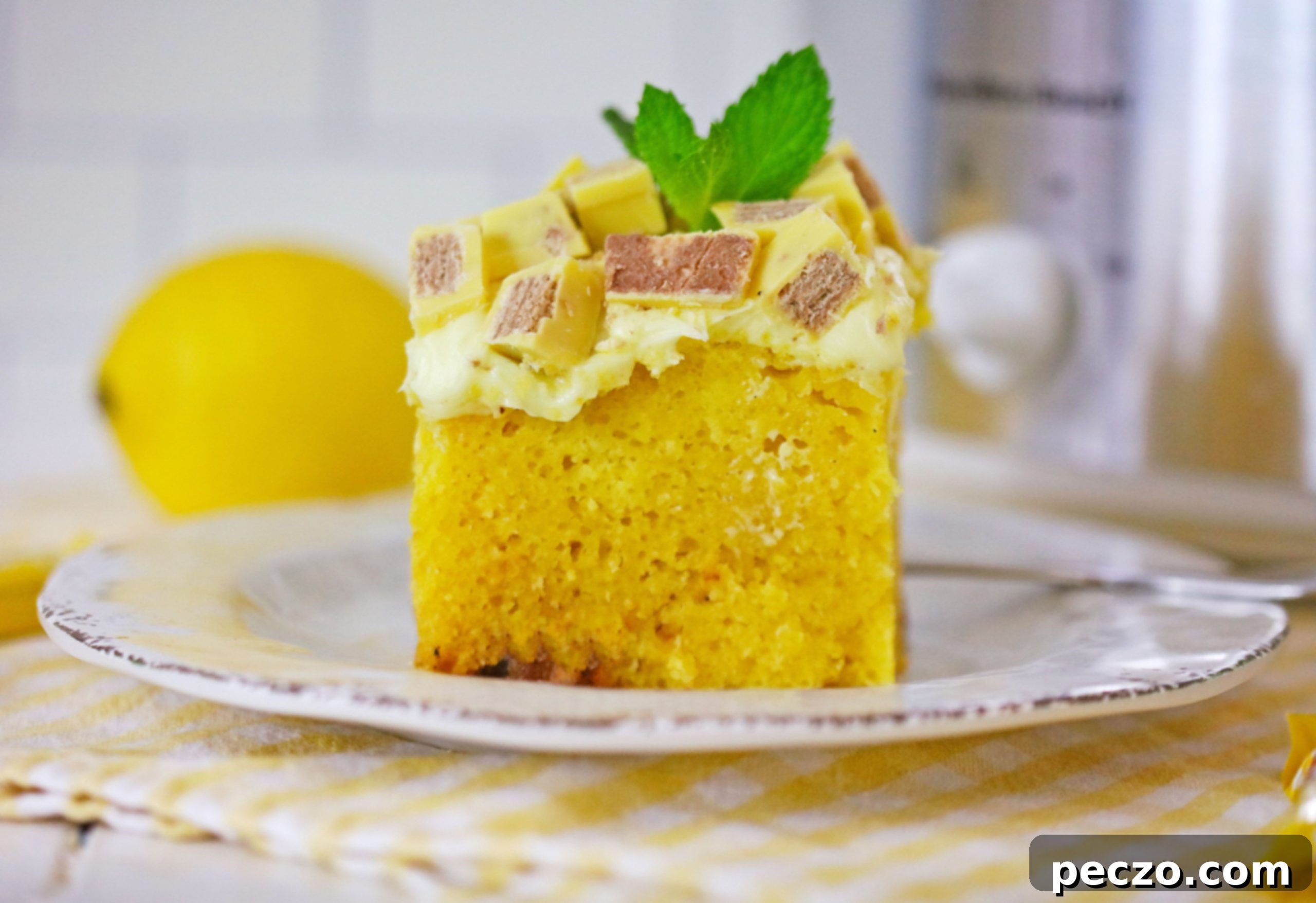 Treat yourself to a heavenly slice of Slow Cooker lemon crunch cake! A delightful dessert to brighten your day!