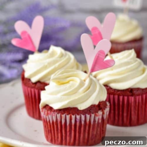 Sweetheart Red Velvet Cupcakes 8 Valentine's day cupcakes