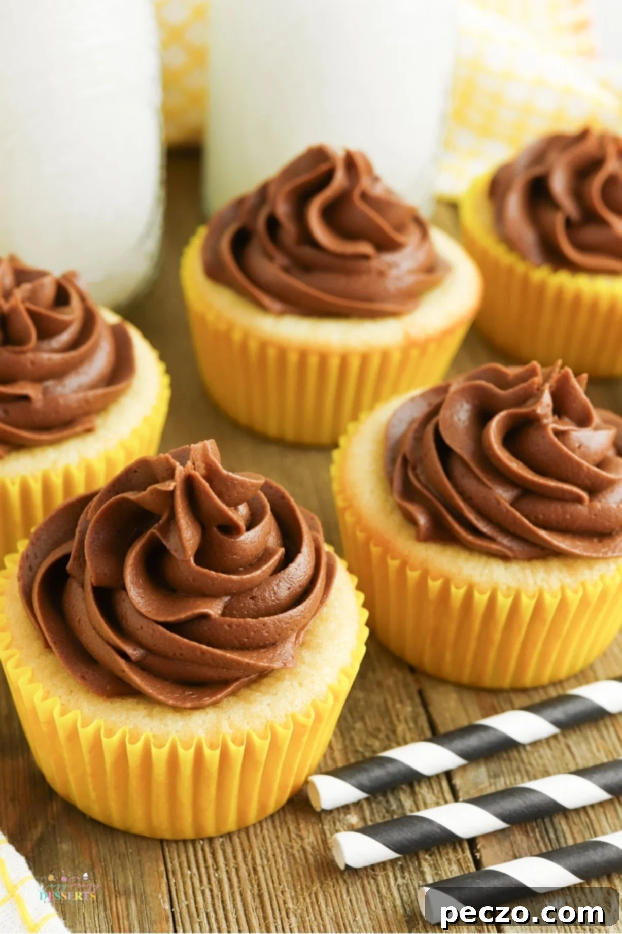 Whether you're baking for a celebration, a family gathering, or just to satisfy a sweet craving, this yellow cupcakes recipe is guaranteed to impress.